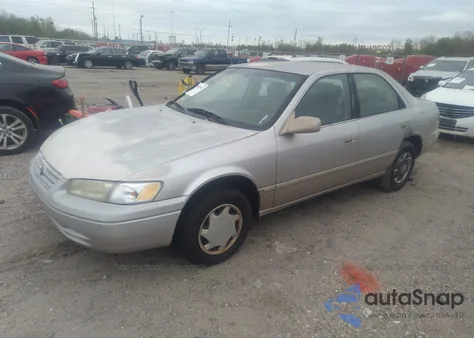 1999 Toyota Camry Ce z USA, uszkodzony, nr VIN 4T1BG22K0XU541465